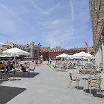 Plaza Mayor ideal Grupos Familias